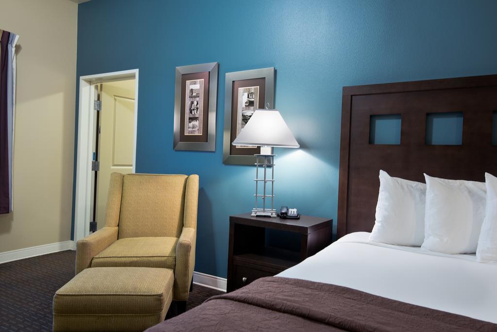 Oxford Suites Silverdale Zewnętrze zdjęcie