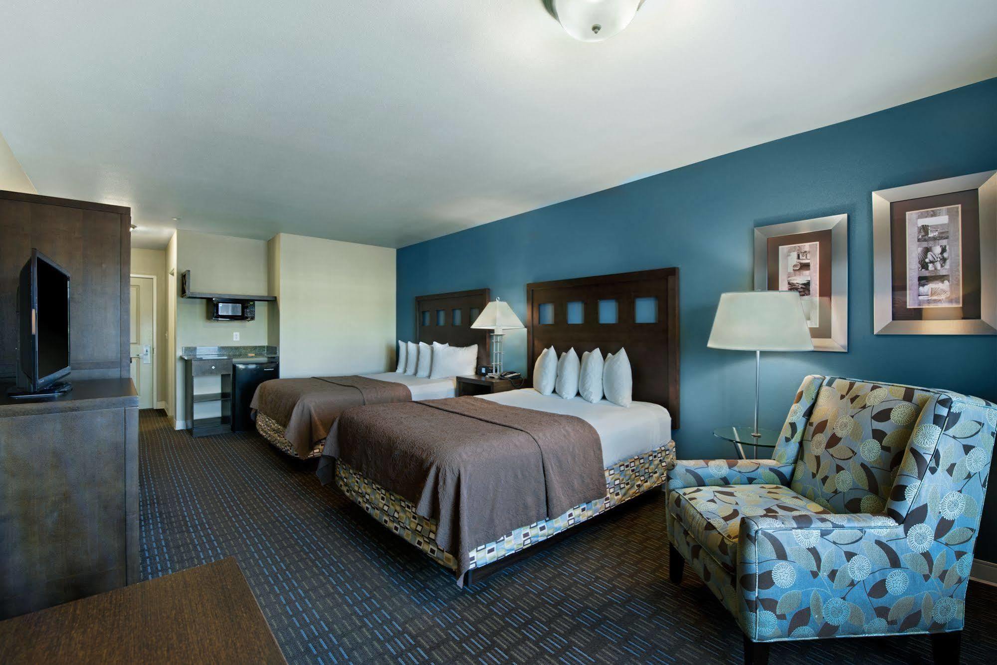 Oxford Suites Silverdale Zewnętrze zdjęcie