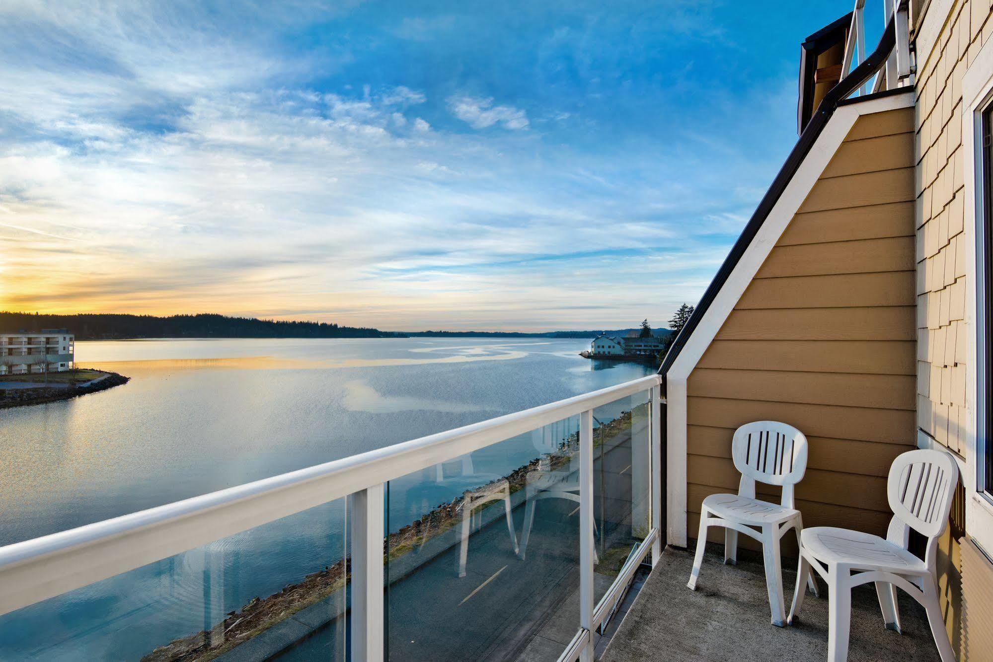 Oxford Suites Silverdale Zewnętrze zdjęcie
